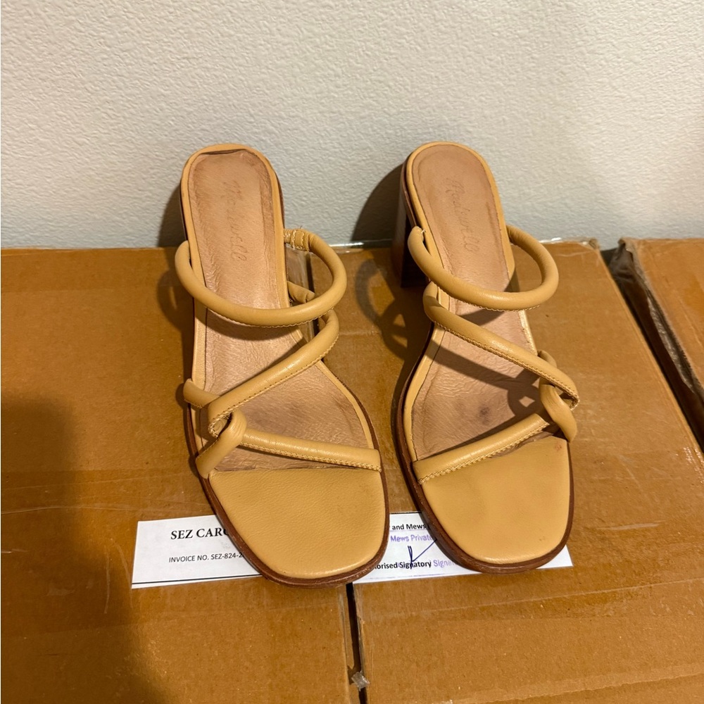 Elegant Tan Strappy Women's Sandals